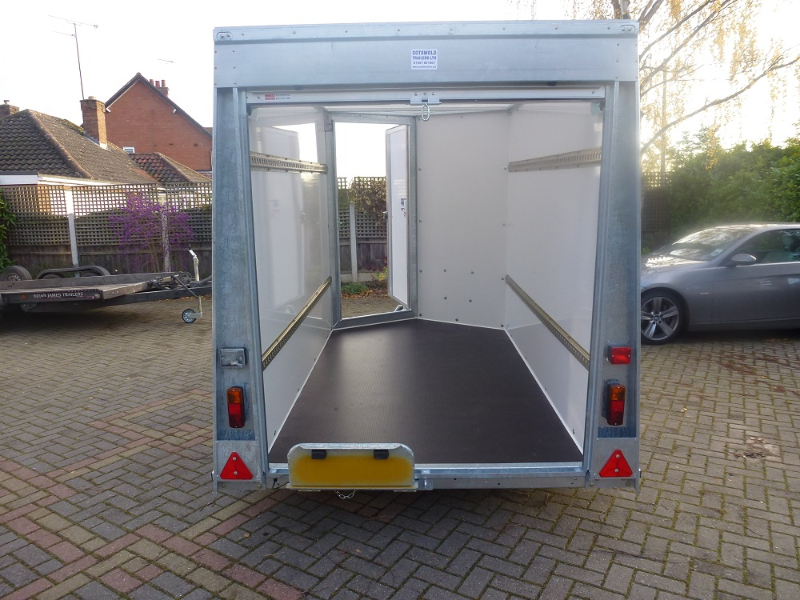 ifor-williams-box-van-trailerbv85-with-ramp-doors-2