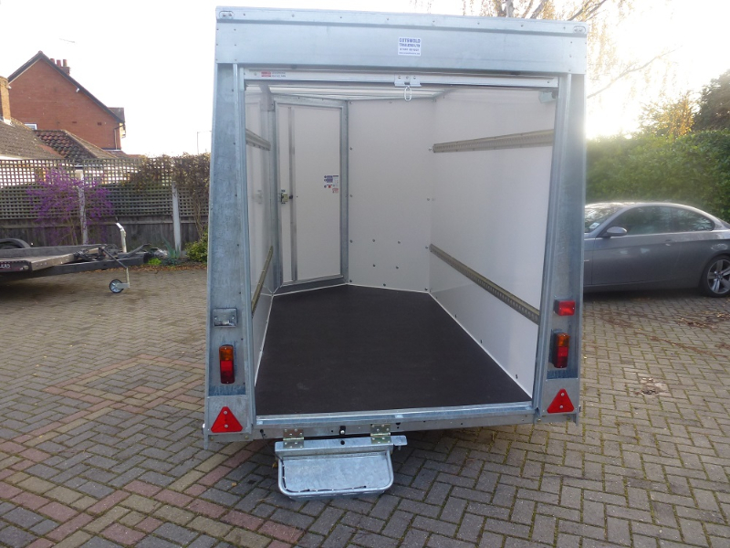 ifor-williams-box-van-trailerbv85-with-ramp-doors-4